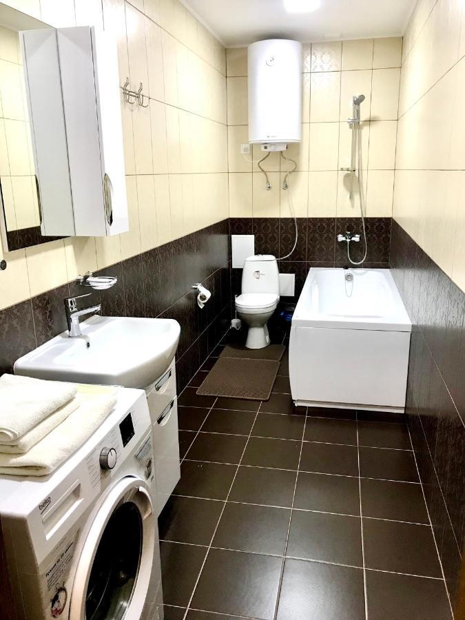 Новые Апартаменты В Жк Барский Yakushintsy Exterior foto